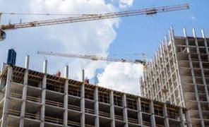 В Киеве остановили скандальное строительство