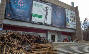 Картинка: реконструюють кінотеатр «Краків»