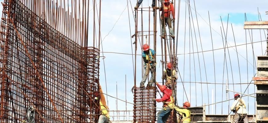 Около 10% украинцев уехало на заработки за границу