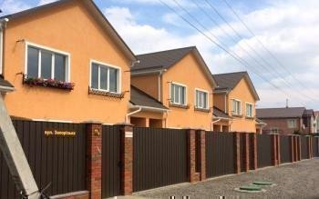 Фото: Таунхаус на Запорізькій - Таунхаус