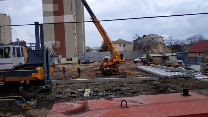 В Одессе продают квартиры в незаконно строящейся новостройке фото