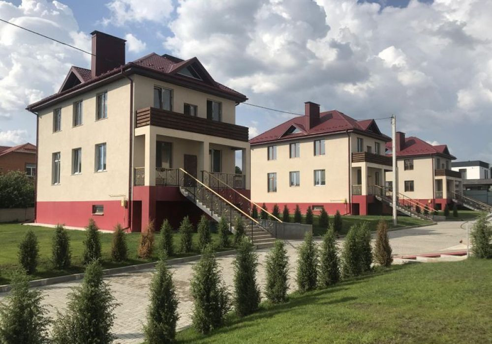 Фото: "Горобиновий маєток" КМ