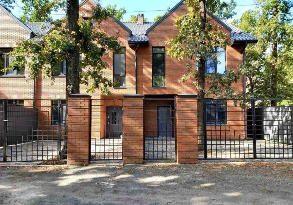 Фото: Таунхаус Brighton Lisova