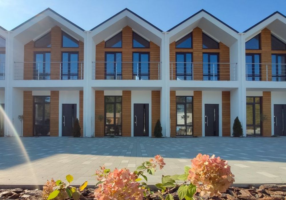 Фото: КГ Prydesennya Eco Village - Таунхаусы Daisy
