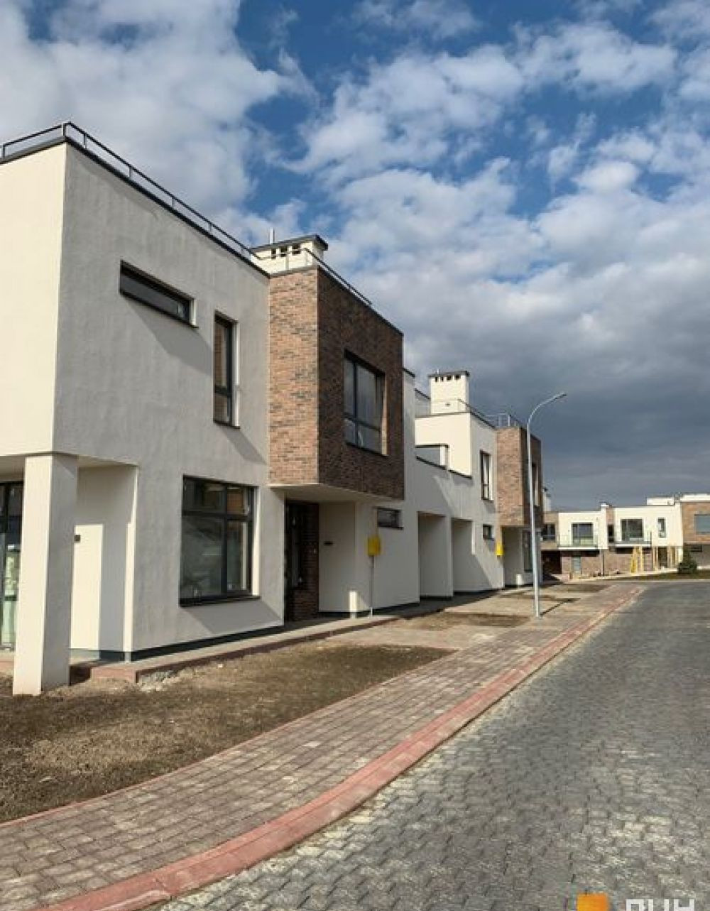 Фото: "Липові Роси" КМ - Тип А+ (Колоніальний)